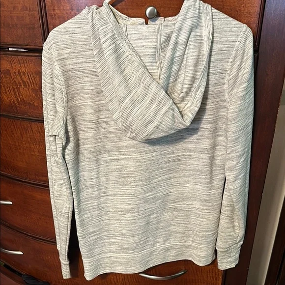 Carhartt Heathered Gray Pullover Hoodie - Picture 2 of 3